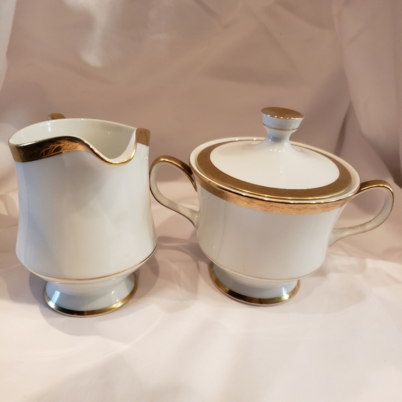 Sugar Bowl and Creamer Brand Sango Vintage... - Picture 7 of 12